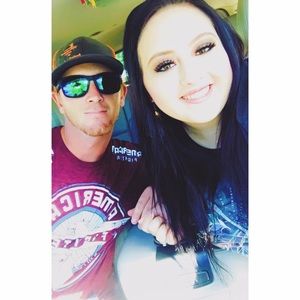 Meet your Posher, Dustin